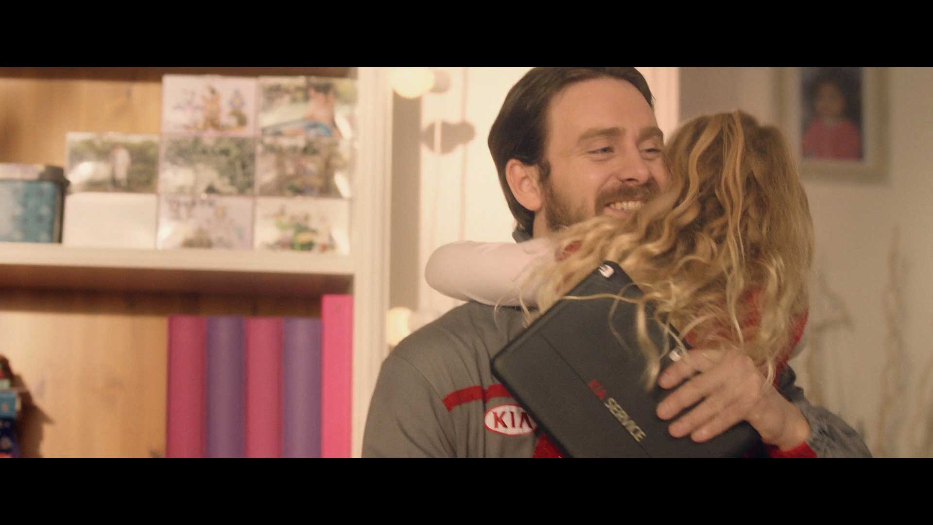 Kia sorprende con il nuovo spot dedicato al Kia Service. 